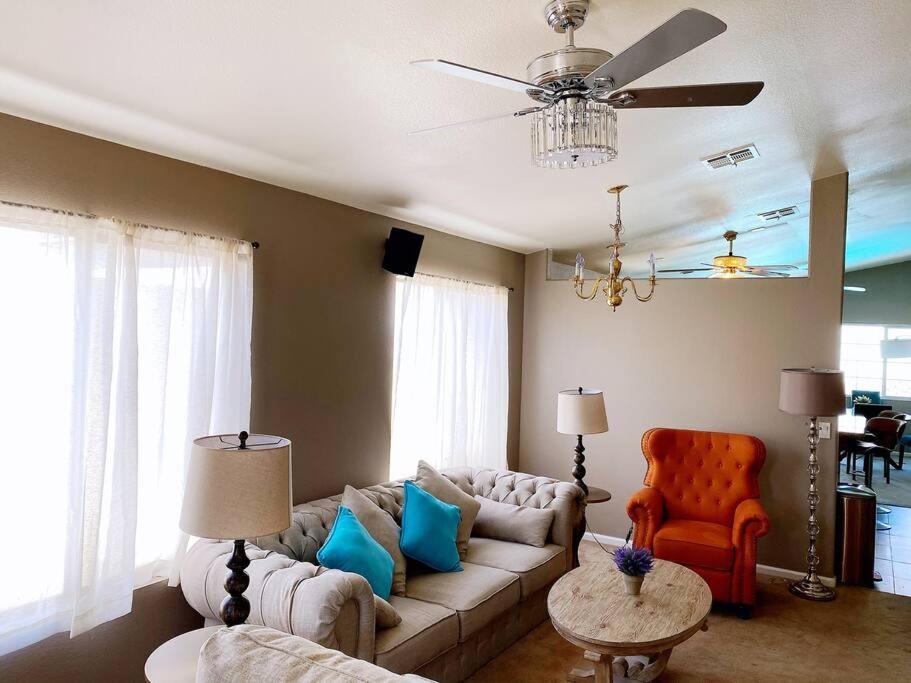 Amazing Heated Pool And Private Hot Tub 3Br In Heart Of Lv Villa Las Vegas Kültér fotó