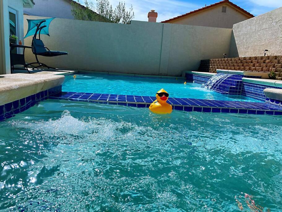Amazing Heated Pool And Private Hot Tub 3Br In Heart Of Lv Villa Las Vegas Kültér fotó